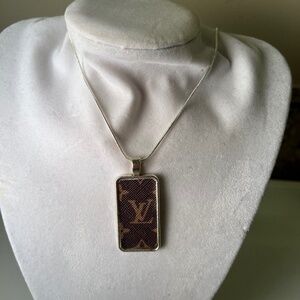 Embellished Pendant Necklace 925 Silver Chain